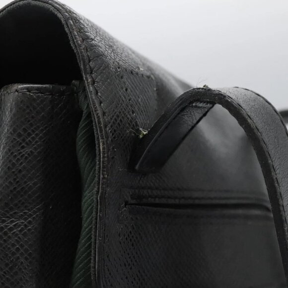 LOUIS VUITTON Taiga Saratov GM Shoulder Bag Ardoise - Picture 9 of 15